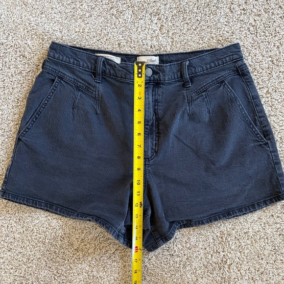 Universal Thread High Rise Midi Shorts - Picture 5 of 6